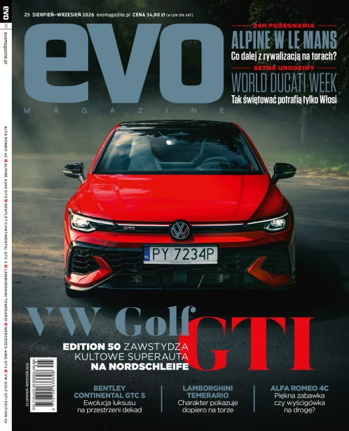 EVO Magazine Polska #25 – okładka wydania z Volkswagenem Golfem GTI Edition 50. Magazyn motoryzacyjny poświęcony samochodom sportowym, testom, podróżom i wyjątkowym historiom ze świata motoryzacji.